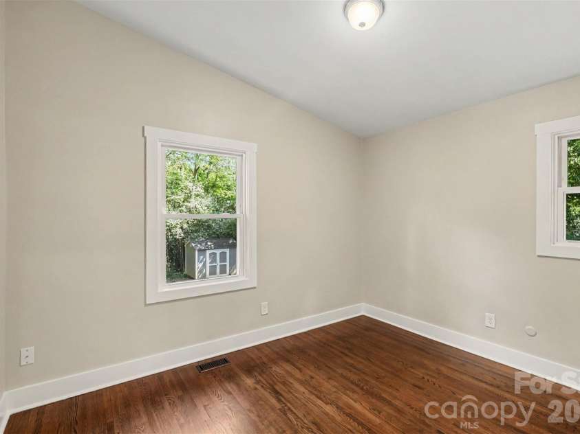 1338 Edgewater Drive, Charlotte, NC 28210.  MLS# CAR4401777, YatesRealty ID 37727. Secondary Bedroom
