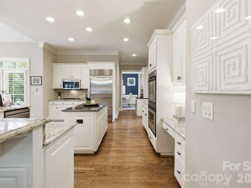10904 Moran Lane, Charlotte, NC 28277.  MLS# CAR4403123, YatesRealty ID 37728. 