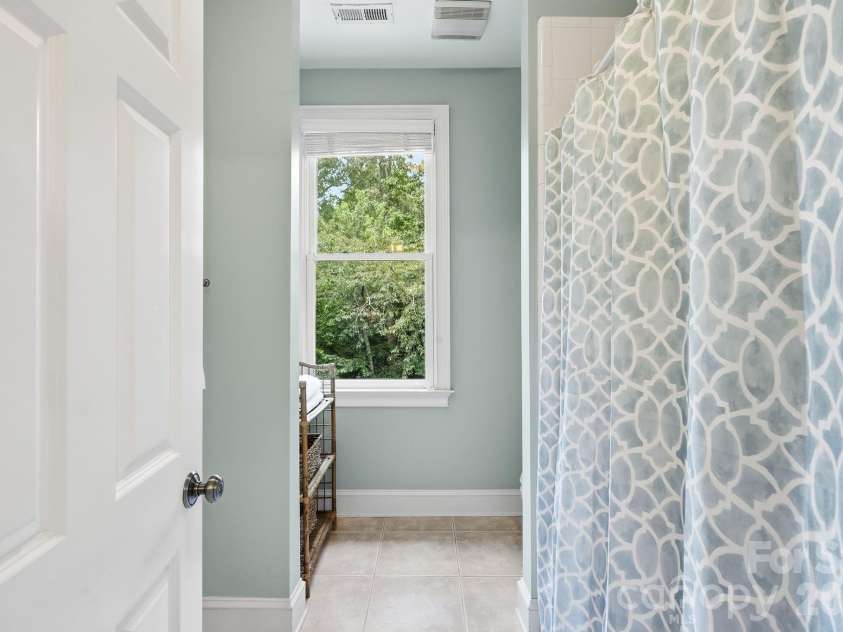 10904 Moran Lane, Charlotte, NC 28277.  MLS# CAR4403123, YatesRealty ID 37728. 