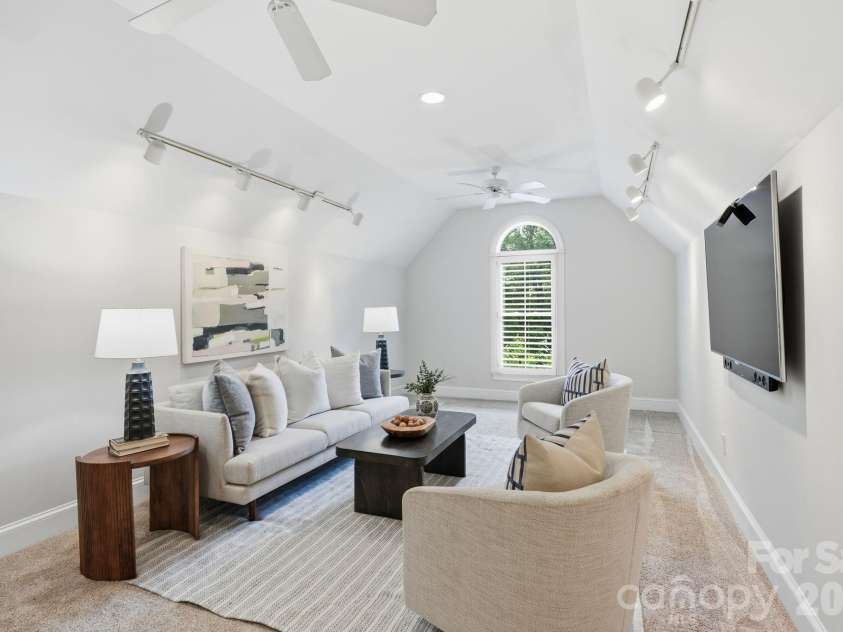 10904 Moran Lane, Charlotte, NC 28277.  MLS# CAR4403123, YatesRealty ID 37728. 
