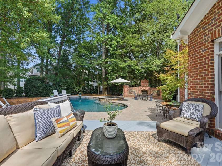 10904 Moran Lane, Charlotte, NC 28277.  MLS# CAR4403123, YatesRealty ID 37728. 