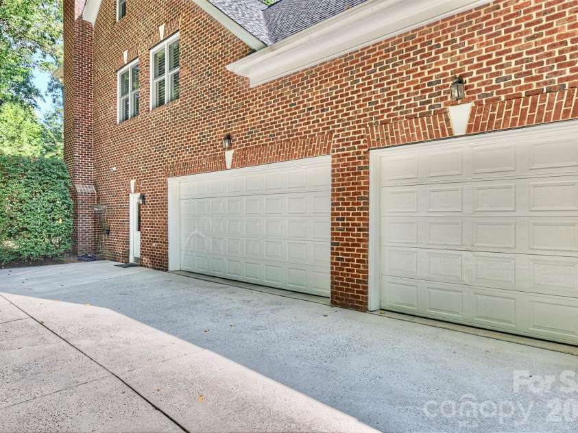 10904 Moran Lane, Charlotte, NC 28277.  MLS# CAR4403123, YatesRealty ID 37728. 