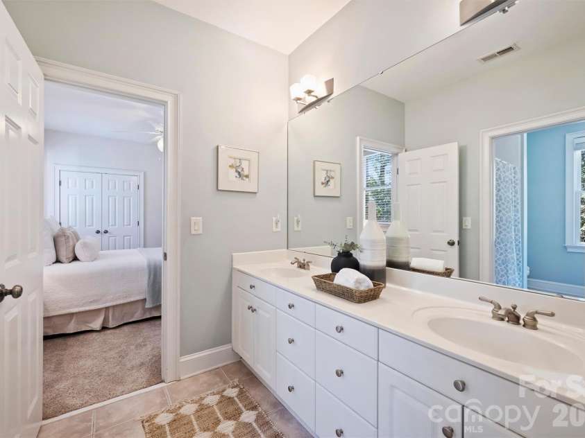 10904 Moran Lane, Charlotte, NC 28277.  MLS# CAR4403123, YatesRealty ID 37728. 