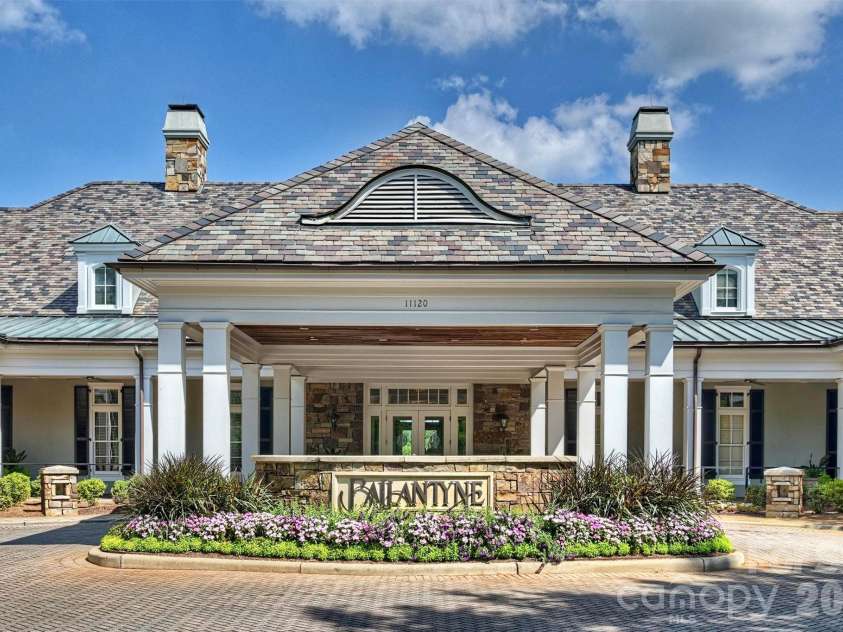 10904 Moran Lane, Charlotte, NC 28277.  MLS# CAR4403123, YatesRealty ID 37728. 