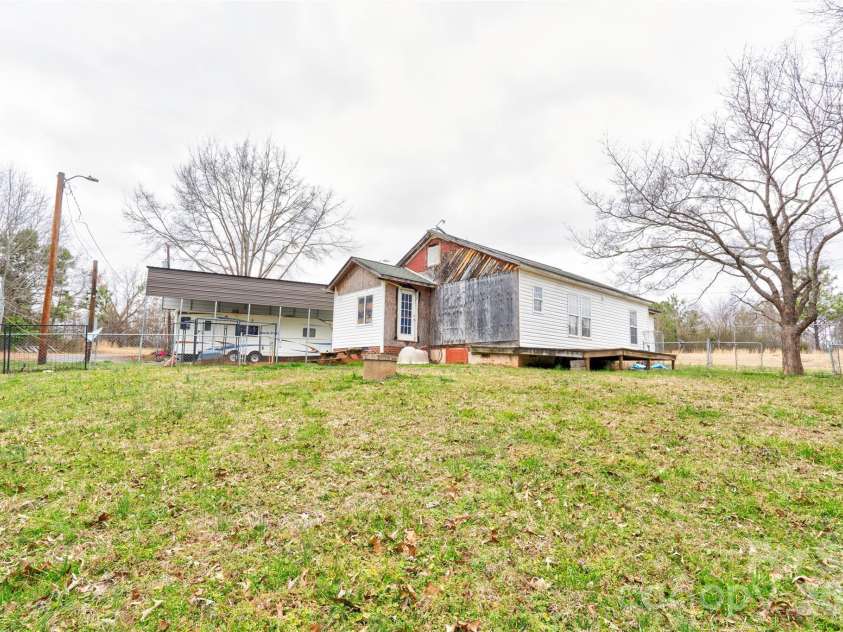 125 Church View Drive, Lawndale, NC 28090.  MLS# CAR4353387, YatesRealty ID 3773. Back Right