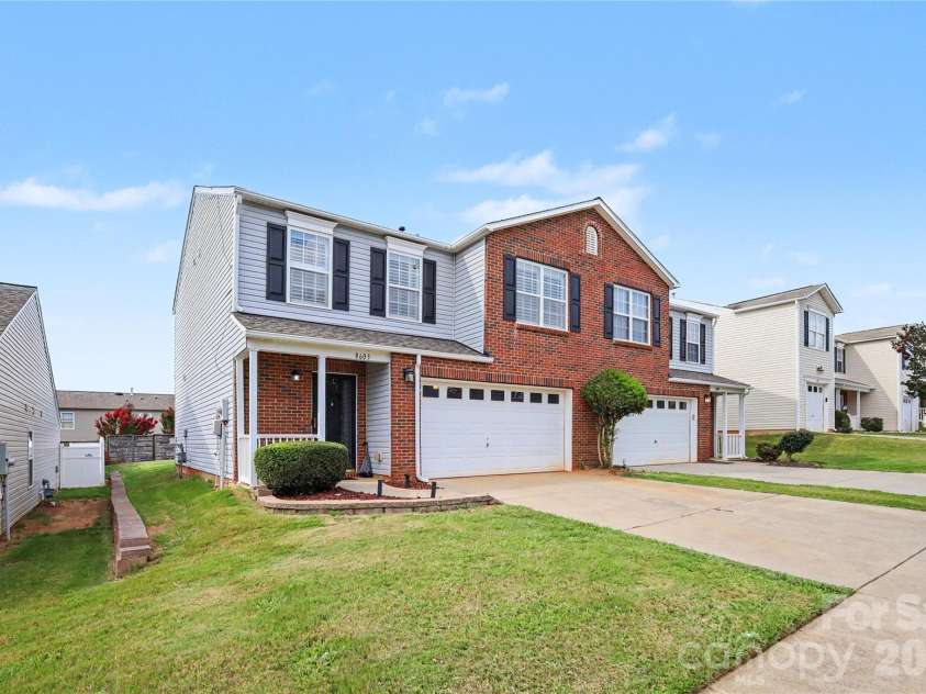 8603 Westhope Street, Charlotte, NC 28216.  MLS# CAR4403812, YatesRealty ID 37731. 