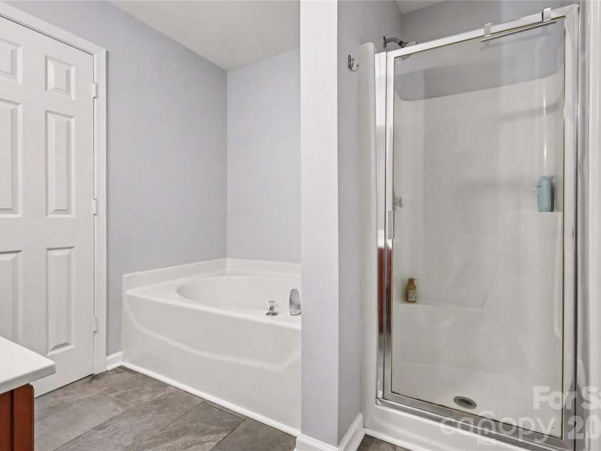 8603 Westhope Street, Charlotte, NC 28216.  MLS# CAR4403812, YatesRealty ID 37731. 