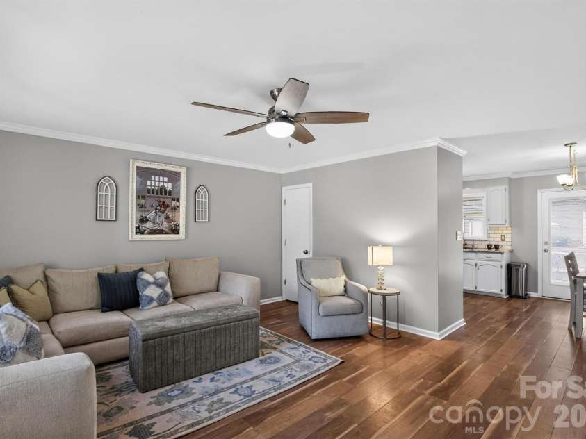 201-A Ewing Drive, Belmont, NC 28012.  MLS# CAR4403025, YatesRealty ID 37732. 