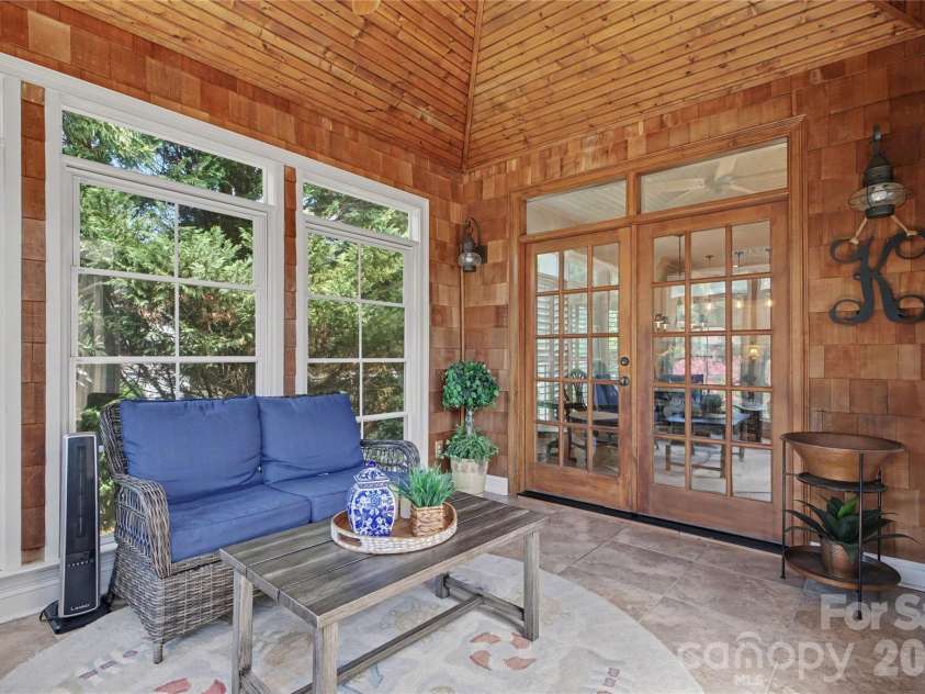 21300 Blakely Shores Drive, Cornelius, NC 28031.  MLS# CAR4404238, YatesRealty ID 37733. 