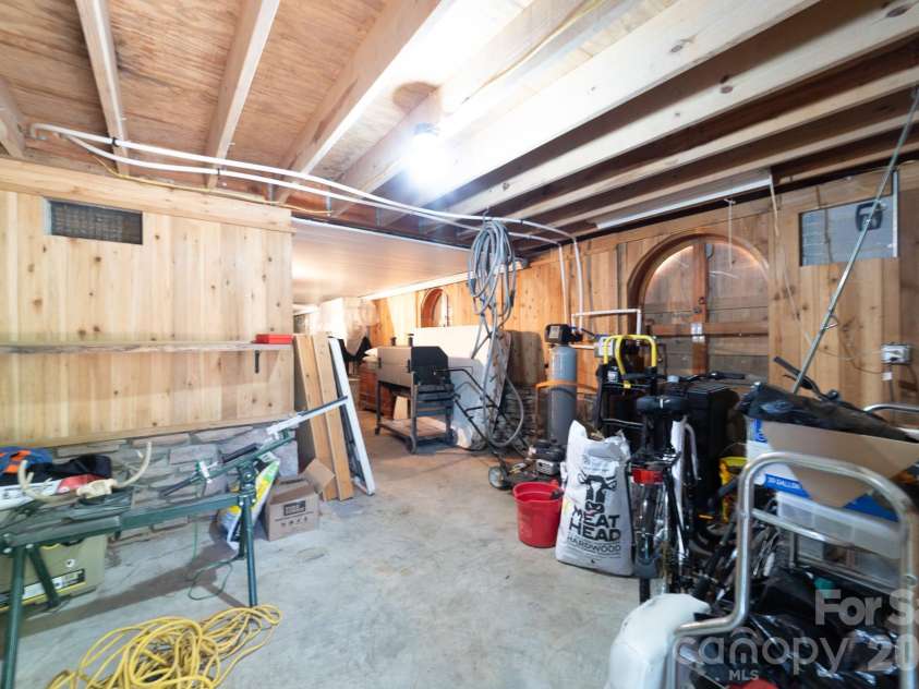 21300 Blakely Shores Drive, Cornelius, NC 28031.  MLS# CAR4416103, YatesRealty ID 37733. Addition 472 sq ft of storage under deck