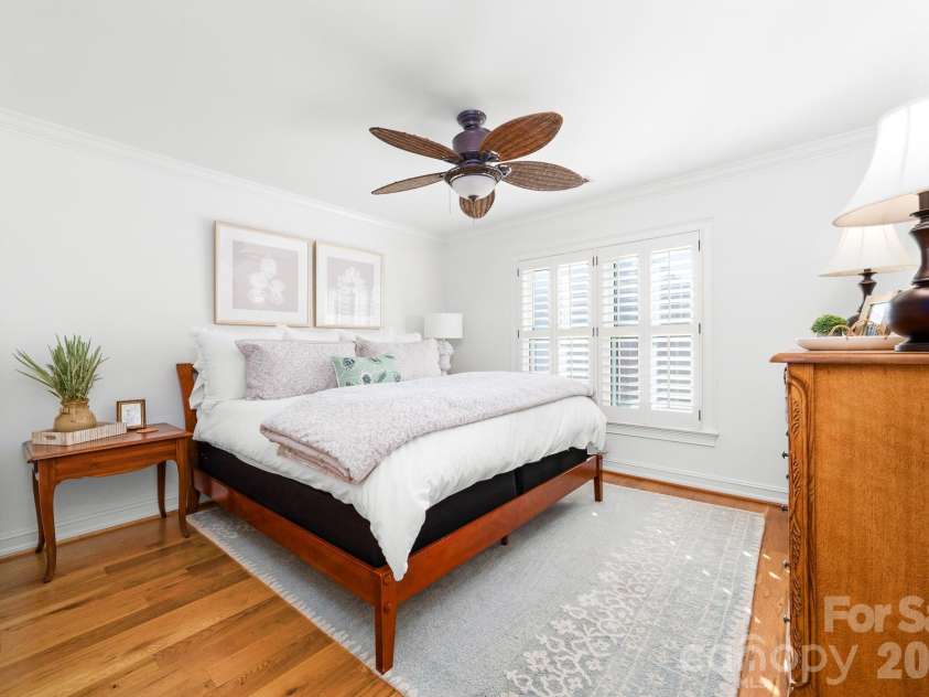 21300 Blakely Shores Drive, Cornelius, NC 28031.  MLS# CAR4416103, YatesRealty ID 37733. Second floor bedroom