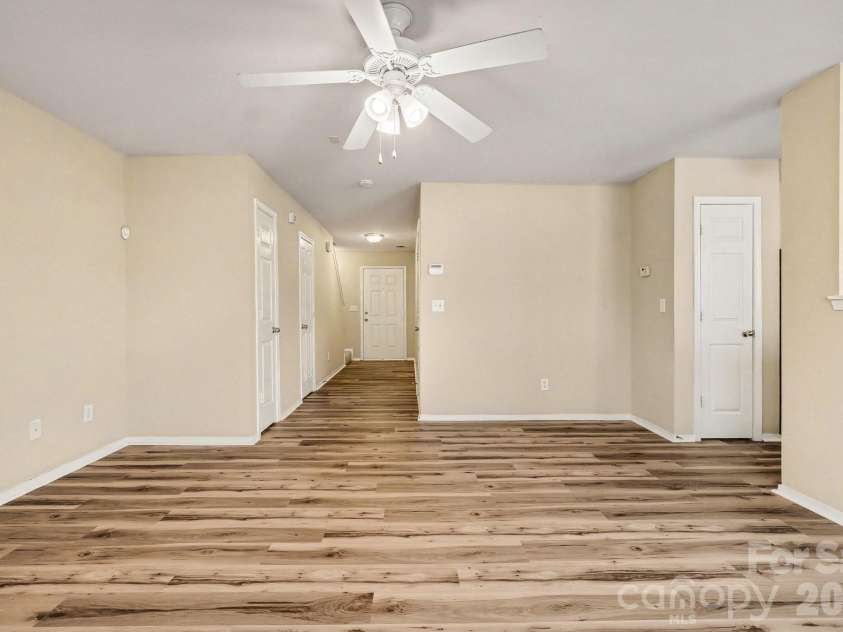 8607 Westhope Street, Charlotte, NC 28216.  MLS# CAR4404616, YatesRealty ID 37734. 