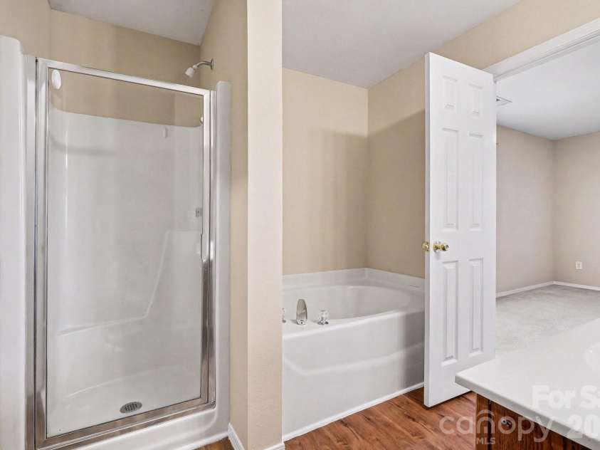 8607 Westhope Street, Charlotte, NC 28216.  MLS# CAR4404616, YatesRealty ID 37734. 
