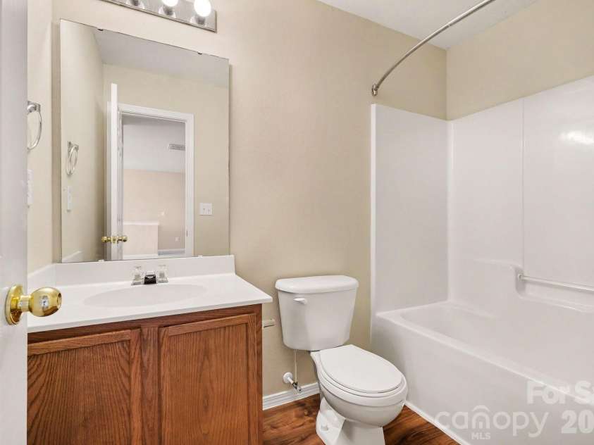 8607 Westhope Street, Charlotte, NC 28216.  MLS# CAR4404616, YatesRealty ID 37734. 