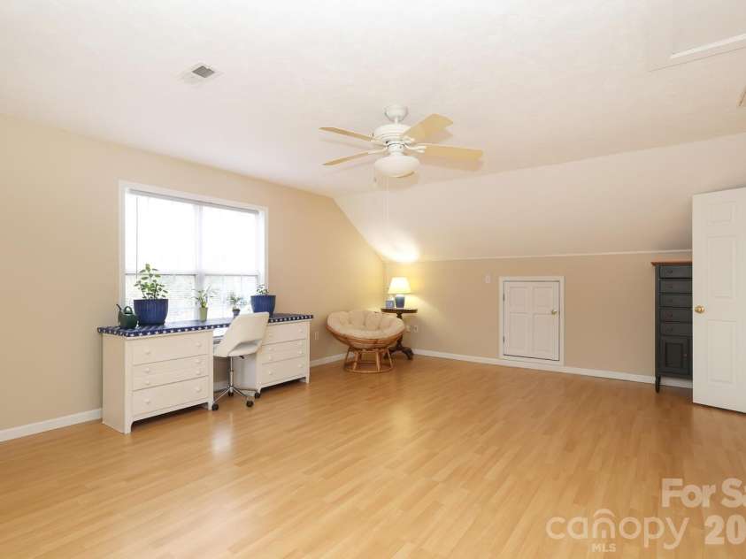2601 Rustic Ridge Court, Charlotte, NC 28270.  MLS# CAR4346478, YatesRealty ID 37736. Flex Space also includes  severalWindows that offer wonderful sunlit Space!!
