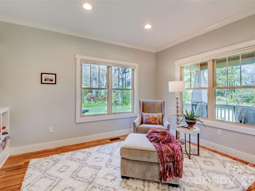 6 Hamlet Street, Black Mountain, NC 28711.  MLS# CAR4402819, YatesRealty ID 37738. 