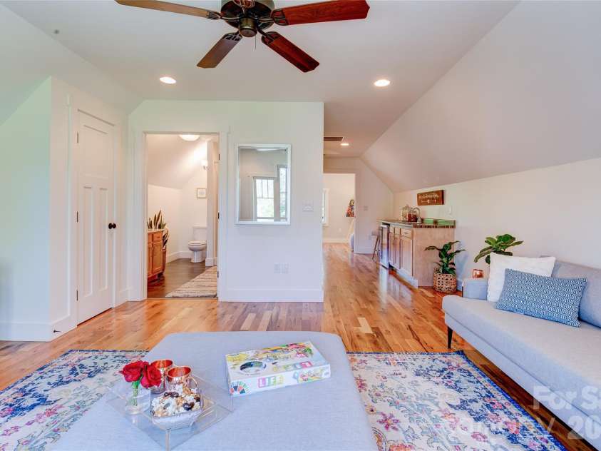 6 Hamlet Street, Black Mountain, NC 28711.  MLS# CAR4402819, YatesRealty ID 37738. 