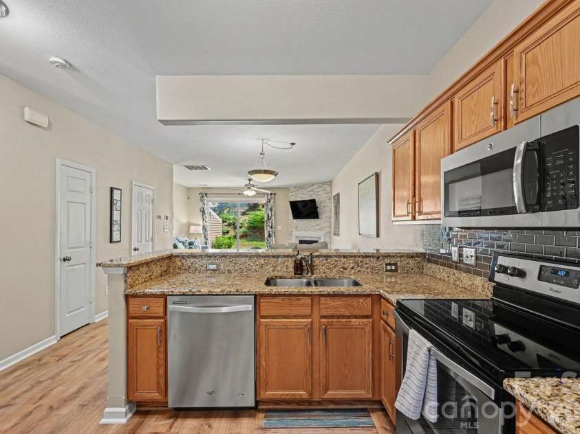 5338 Silabert Avenue, Charlotte, NC 28205.  MLS# CAR4399038, YatesRealty ID 37739. Another view...