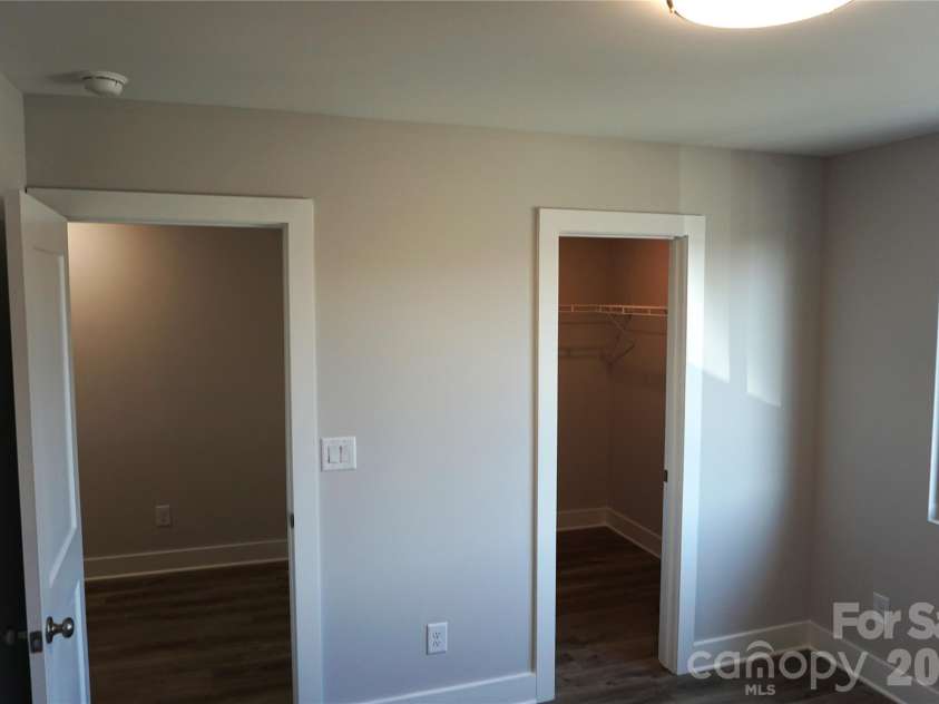 132 Glenn Avenue, Kannapolis, NC 28081.  MLS# CAR4343925, YatesRealty ID 3774. 