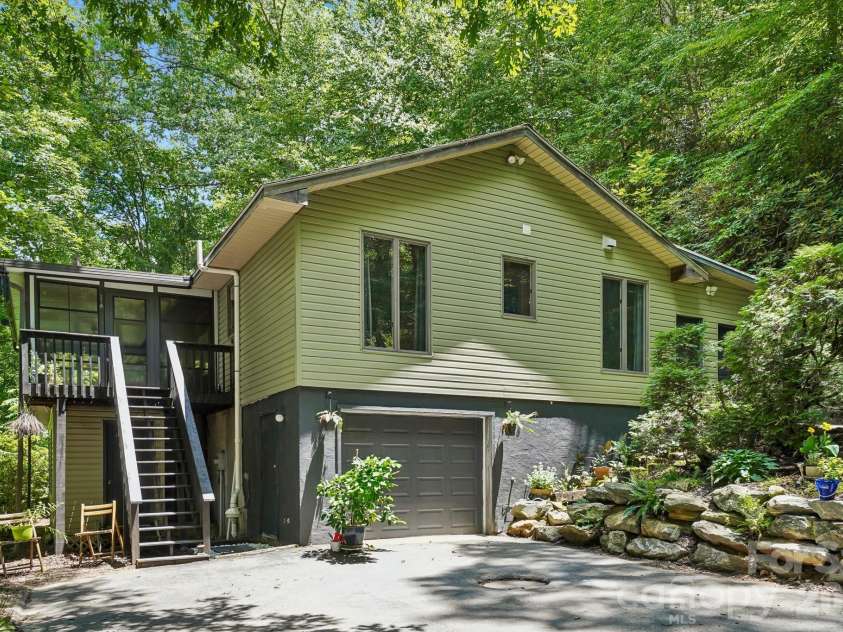 637 Cascade Lake Road, Pisgah Forest, NC 28768.  MLS# CAR4404982, YatesRealty ID 37740. 
