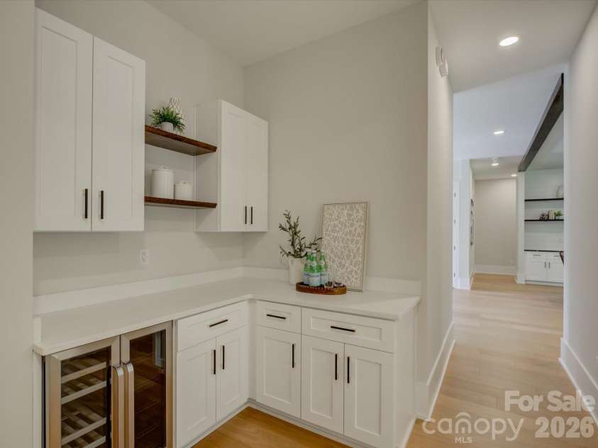 1016 Sherringham Way, Waxhaw, NC 28173.  MLS# CAR4393458, YatesRealty ID 37742. 