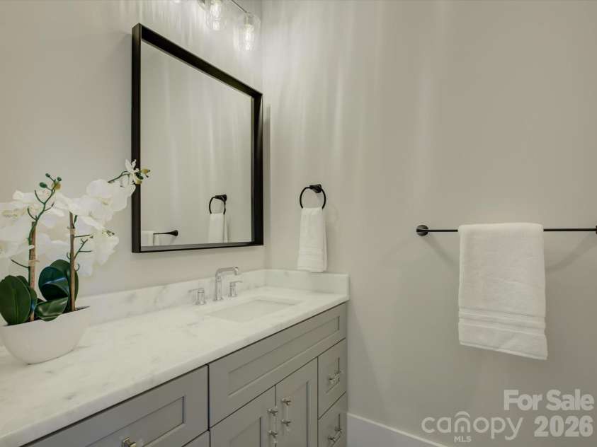 1016 Sherringham Way, Waxhaw, NC 28173.  MLS# CAR4393458, YatesRealty ID 37742. 