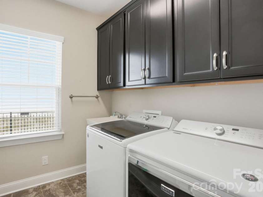 10420 Daufuskie Drive, Charlotte, NC 28278.  MLS# CAR4394078, YatesRealty ID 37744. 