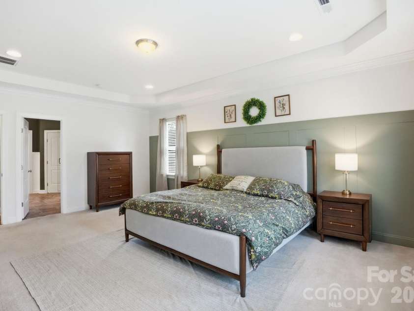 10420 Daufuskie Drive, Charlotte, NC 28278.  MLS# CAR4394078, YatesRealty ID 37744. 