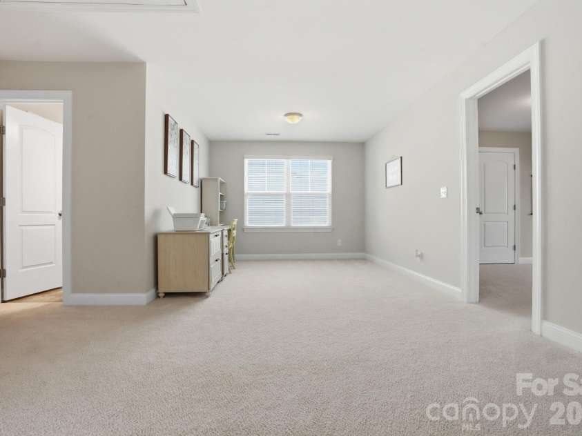 10420 Daufuskie Drive, Charlotte, NC 28278.  MLS# CAR4394078, YatesRealty ID 37744. 