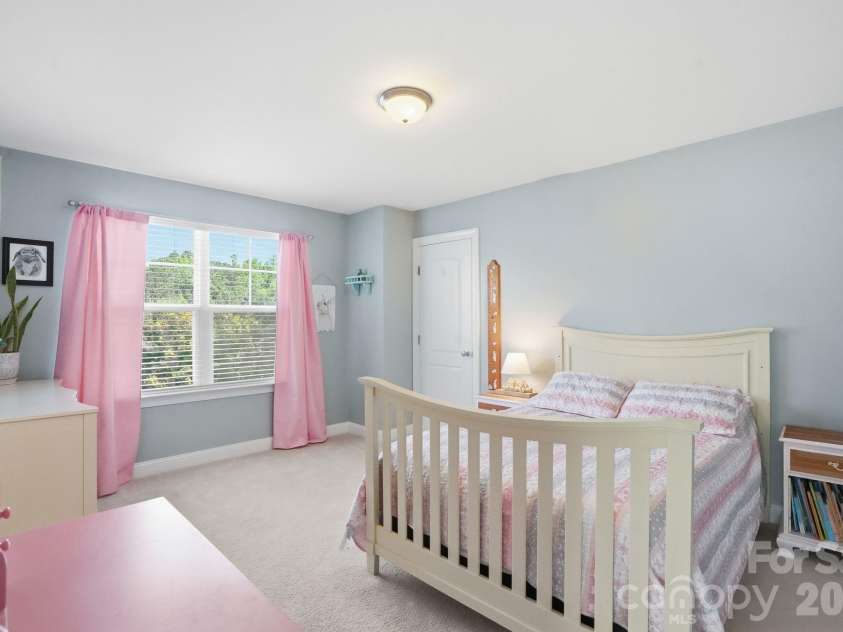 10420 Daufuskie Drive, Charlotte, NC 28278.  MLS# CAR4394078, YatesRealty ID 37744. 