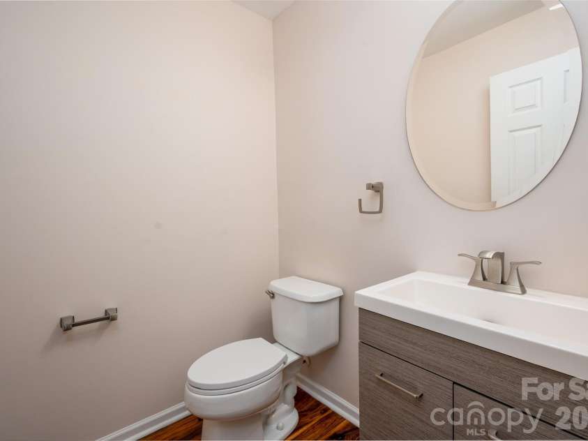 4815 Grier Farm Lane, Charlotte, NC 28270.  MLS# CAR4397609, YatesRealty ID 37745. 