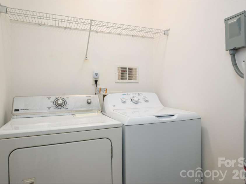 4815 Grier Farm Lane, Charlotte, NC 28270.  MLS# CAR4397609, YatesRealty ID 37745. 