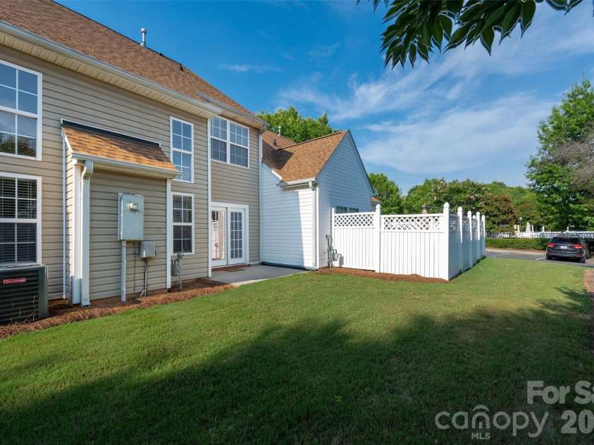 4815 Grier Farm Lane, Charlotte, NC 28270.  MLS# CAR4397609, YatesRealty ID 37745. 