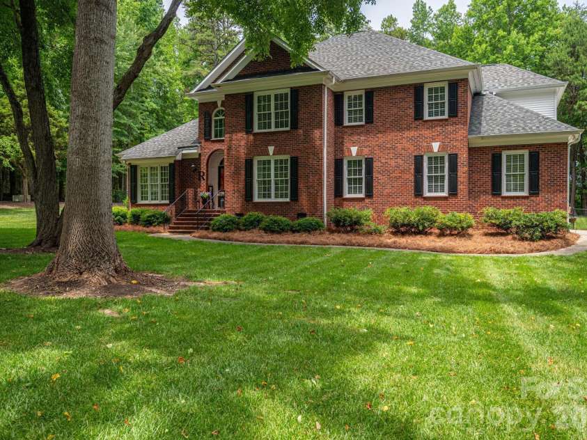 1259 Dorchester Road, Gastonia, NC 28056.  MLS# CAR4397165, YatesRealty ID 37746. 
