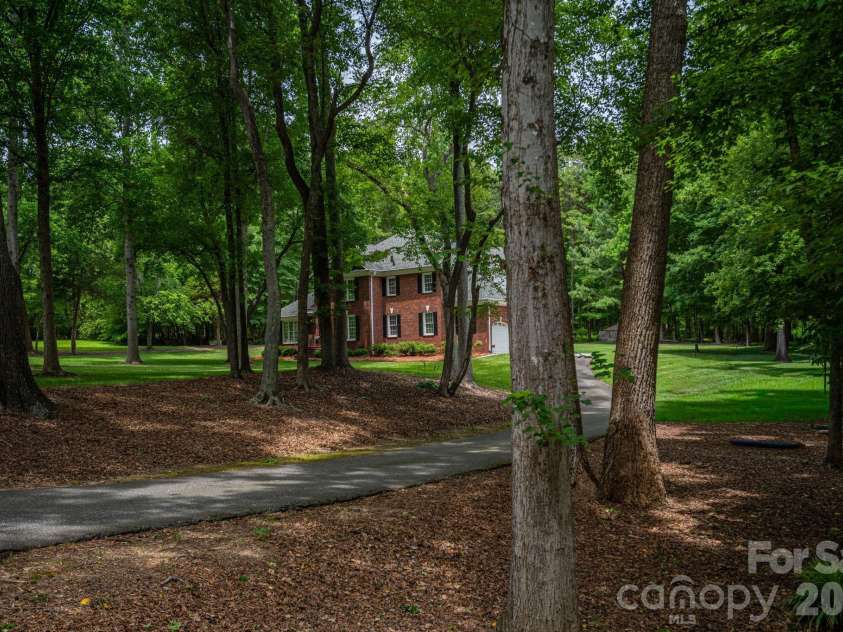 1259 Dorchester Road, Gastonia, NC 28056.  MLS# CAR4397165, YatesRealty ID 37746. 