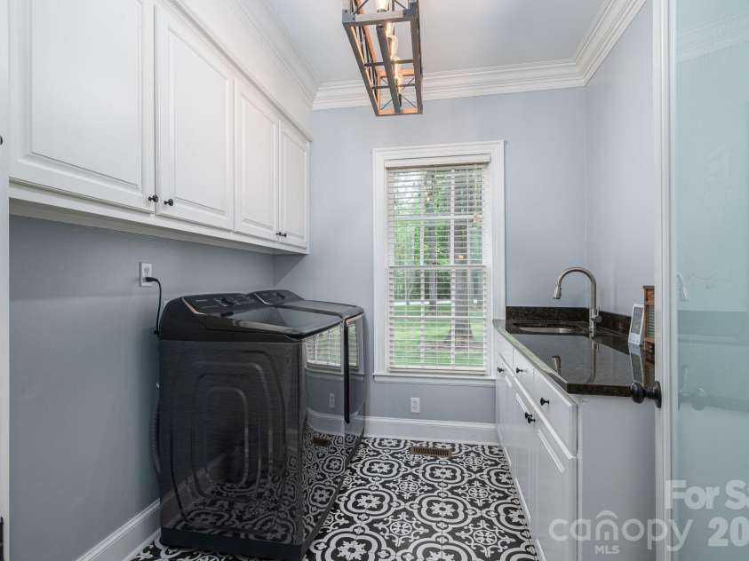 1259 Dorchester Road, Gastonia, NC 28056.  MLS# CAR4397165, YatesRealty ID 37746. 