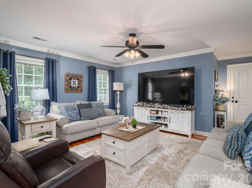 1259 Dorchester Road, Gastonia, NC 28056.  MLS# CAR4397165, YatesRealty ID 37746. 