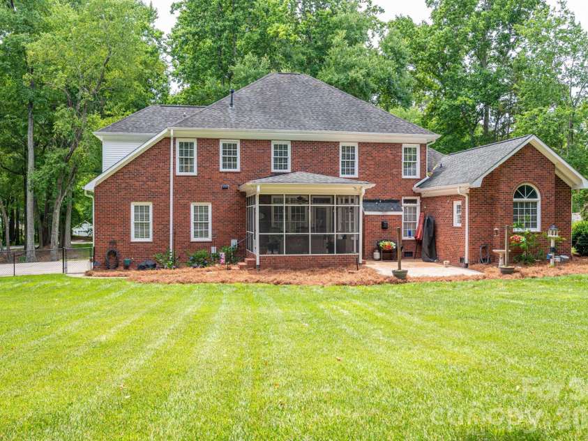 1259 Dorchester Road, Gastonia, NC 28056.  MLS# CAR4397165, YatesRealty ID 37746. 
