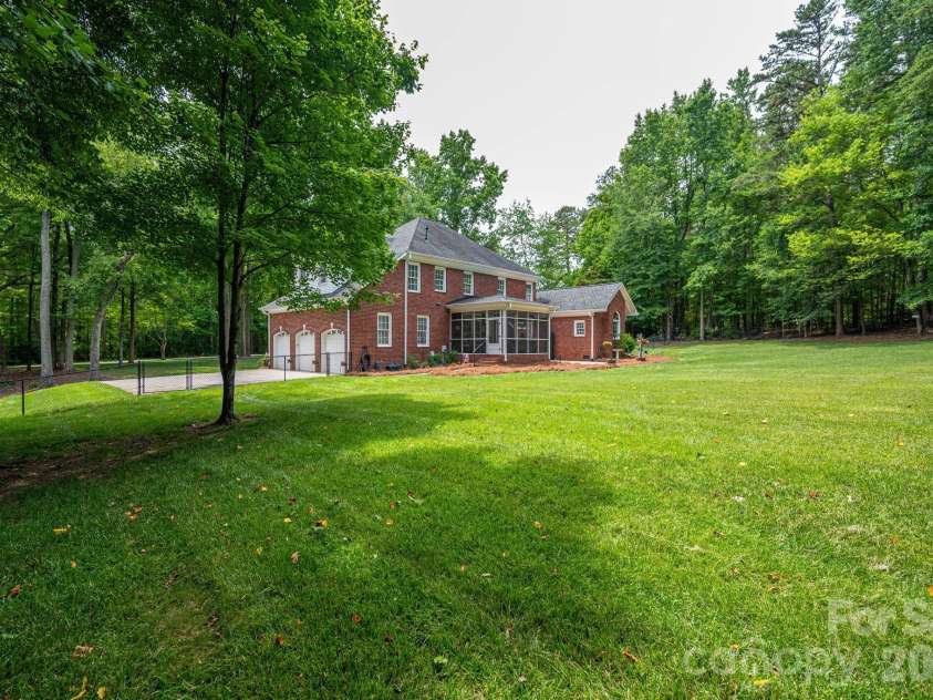 1259 Dorchester Road, Gastonia, NC 28056.  MLS# CAR4397165, YatesRealty ID 37746. 