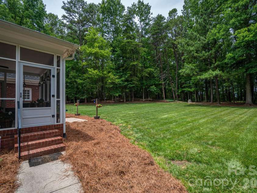 1259 Dorchester Road, Gastonia, NC 28056.  MLS# CAR4397165, YatesRealty ID 37746. 
