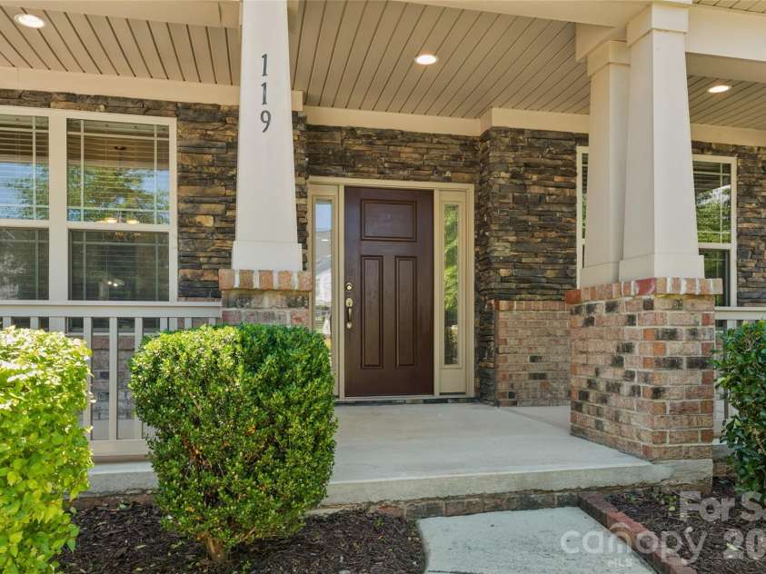 119 Heron Cove Loop, Mooresville, NC 28117.  MLS# CAR4394685, YatesRealty ID 37747. 