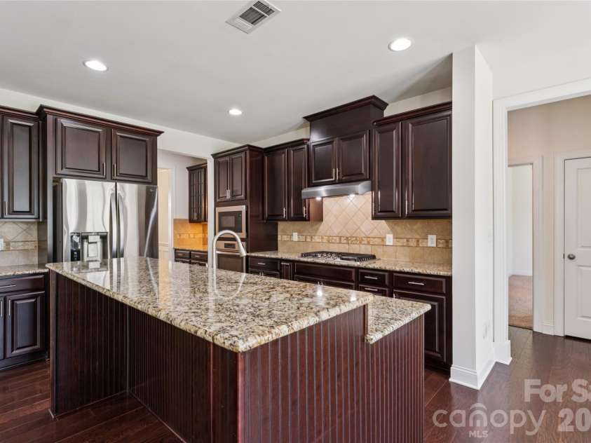 119 Heron Cove Loop, Mooresville, NC 28117.  MLS# CAR4394685, YatesRealty ID 37747. 