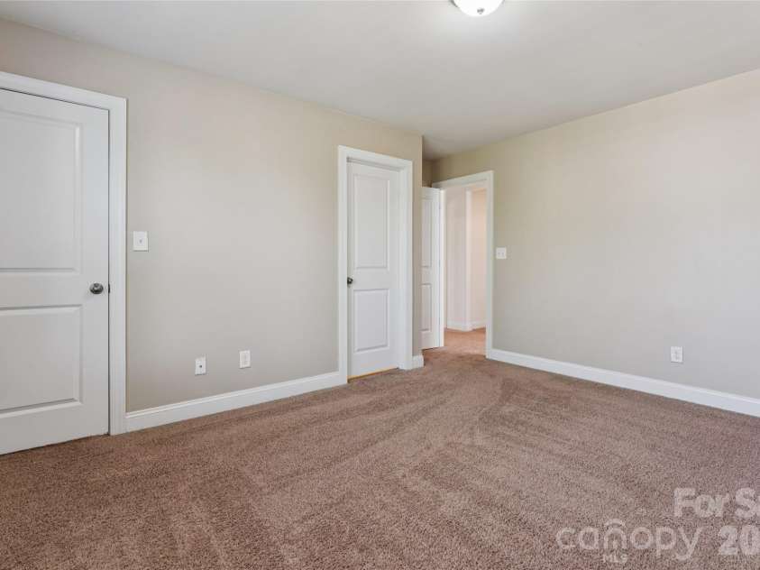 119 Heron Cove Loop, Mooresville, NC 28117.  MLS# CAR4394685, YatesRealty ID 37747. 