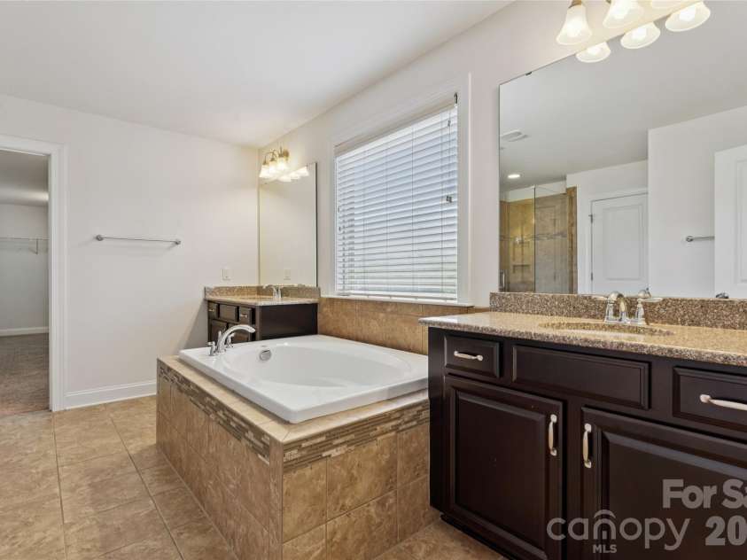 119 Heron Cove Loop, Mooresville, NC 28117.  MLS# CAR4394685, YatesRealty ID 37747. 