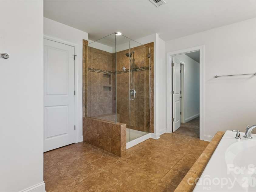 119 Heron Cove Loop, Mooresville, NC 28117.  MLS# CAR4394685, YatesRealty ID 37747. 