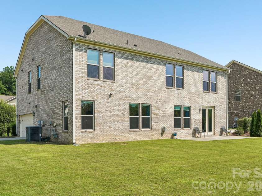 8337 Breton Way, Harrisburg, NC 28075.  MLS# CAR4397904, YatesRealty ID 37749. 