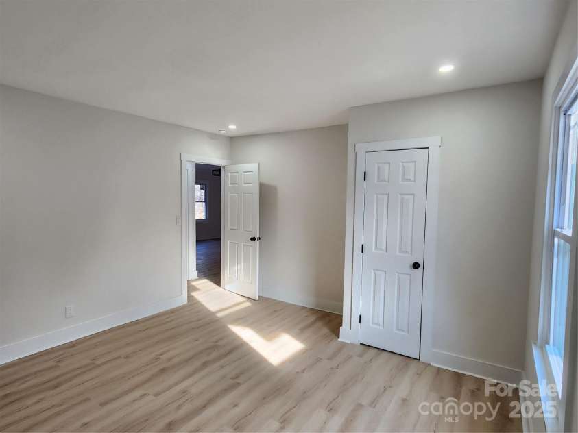 200 HillCrest Avenue, Hickory, NC 28601.  MLS# CAR4227307, YatesRealty ID 3775. Guest Bedroom