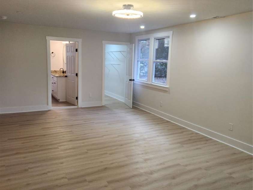 200 HillCrest Avenue, Hickory, NC 28601.  MLS# CAR4227307, YatesRealty ID 3775. Primary Bedroom