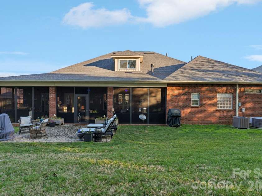 3015 Tallgrass Bluff, Rock Hill, SC 29732.  MLS# CAR4350111, YatesRealty ID 3775. 