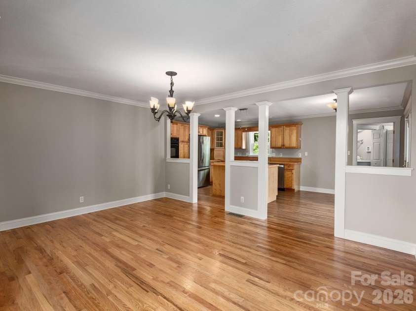30 Apple Tree Way, Asheville, NC 28805.  MLS# CAR4396563, YatesRealty ID 37750. 